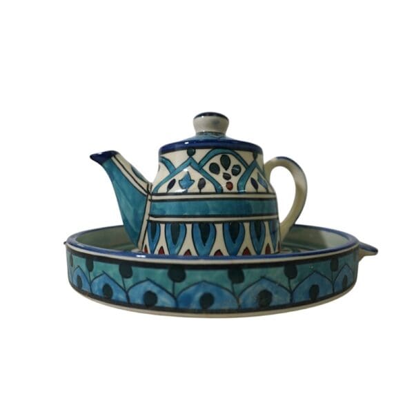 Ceramic teapot with matching round tray option 2